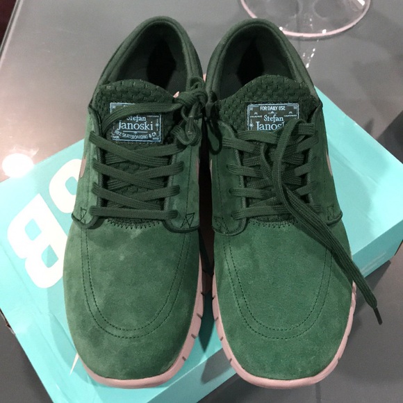 Nike Other - Nike sneakers